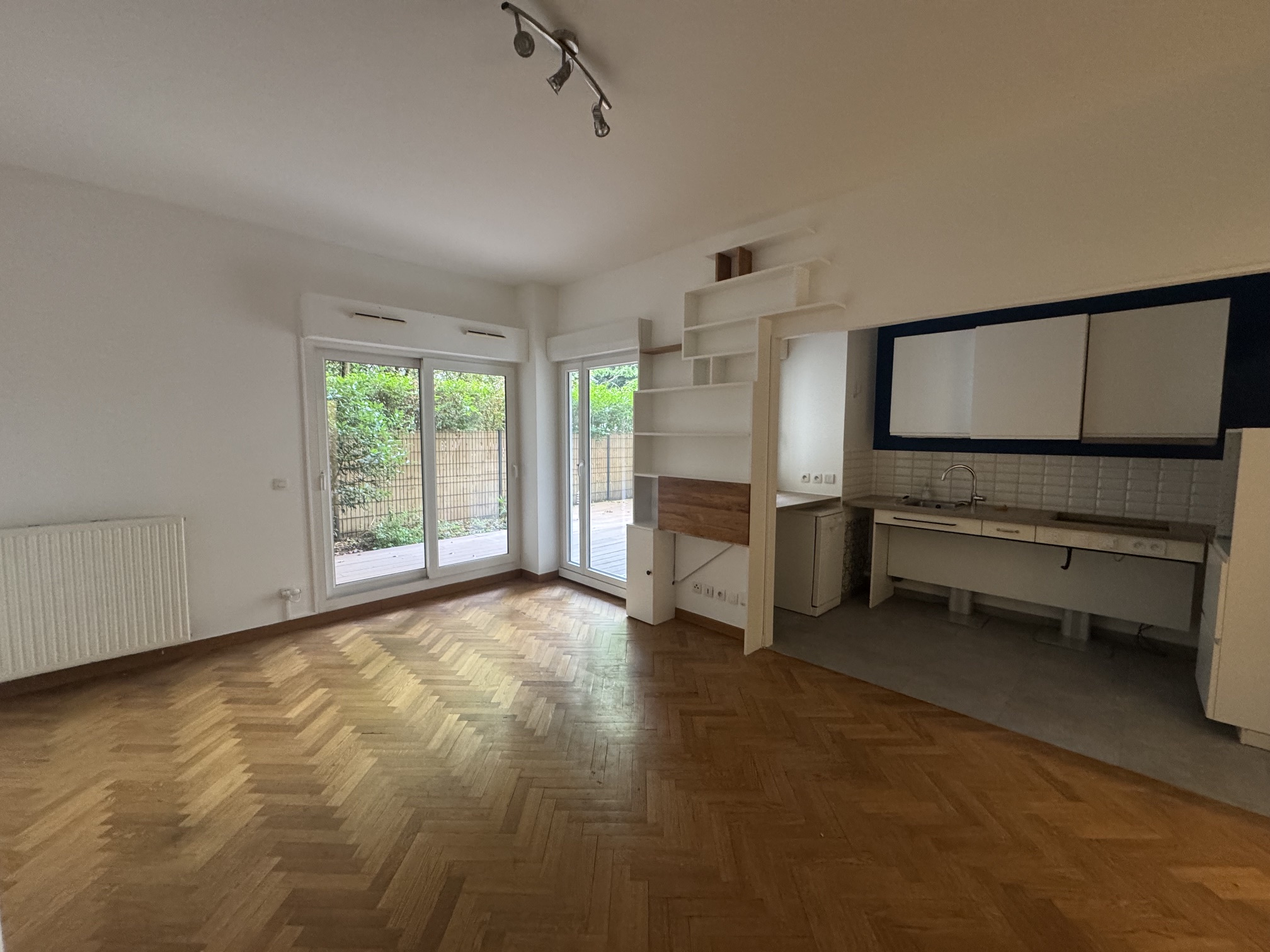 Location|Appartement|Courbevoie|45|2